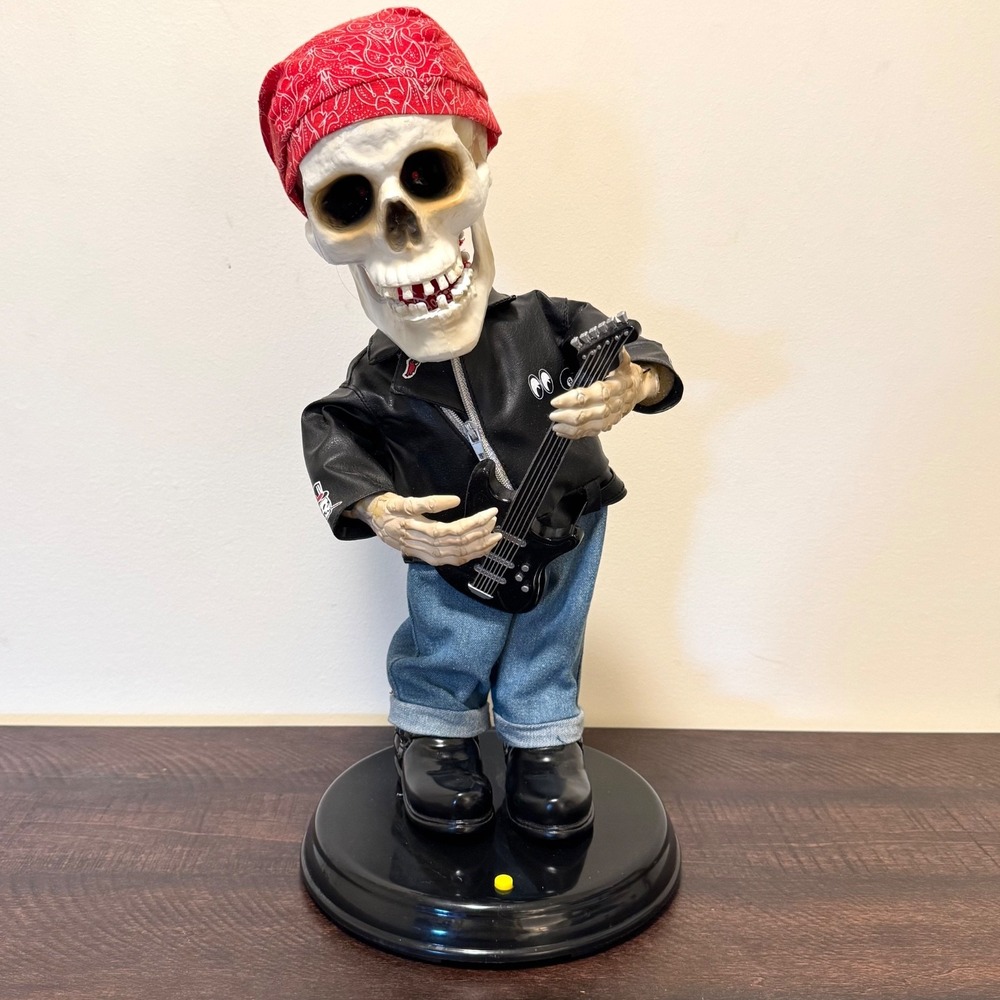 Vintage Gemmy Rocking Guitar Skeleton ZZ Top La Grange Animated Halloween